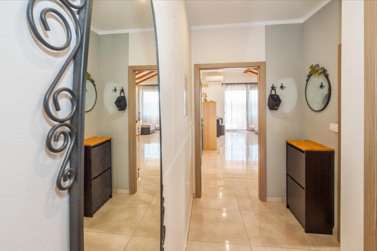 Sunny Apartments Stobreč Dış mekan fotoğraf